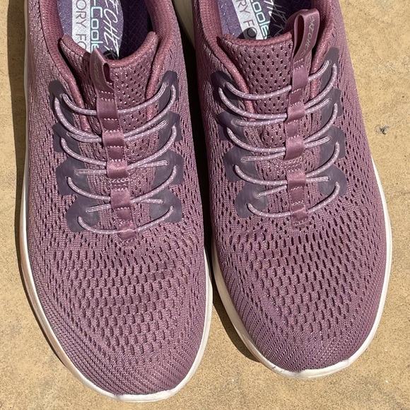 Sketchers Air-Cooled Memory Foam Sneakers - Picture 2 of 8